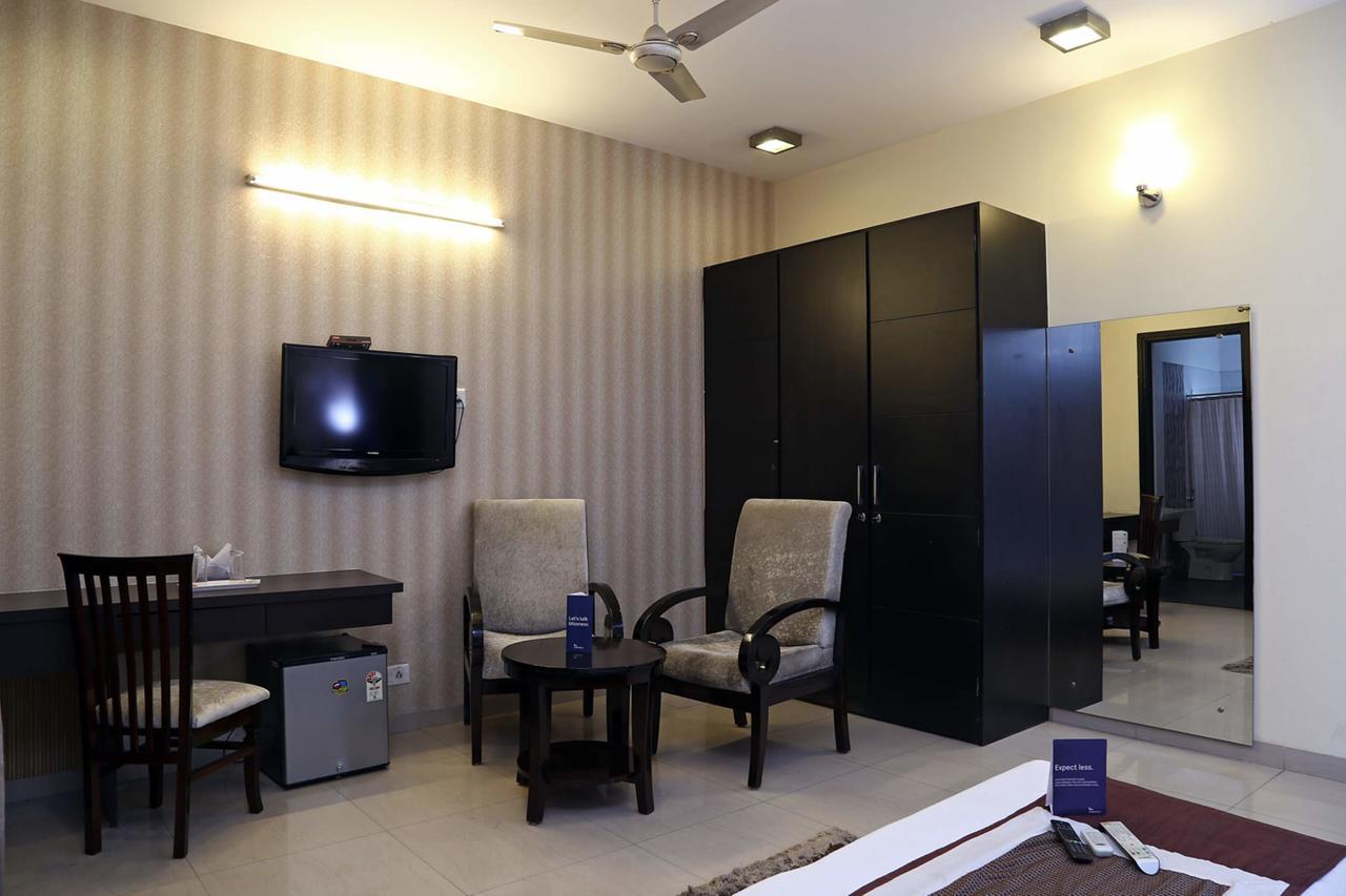 Fabhotel Signature Cyber Park Delhi  Buitenkant foto