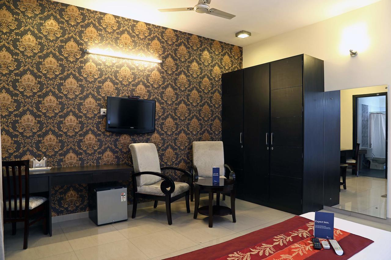 Fabhotel Signature Cyber Park Delhi  Buitenkant foto