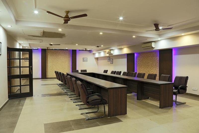 Fabhotel Signature Cyber Park Delhi  Buitenkant foto