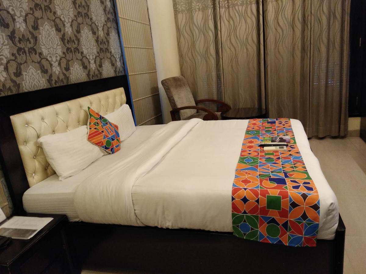 Fabhotel Signature Cyber Park Delhi  Kamer foto