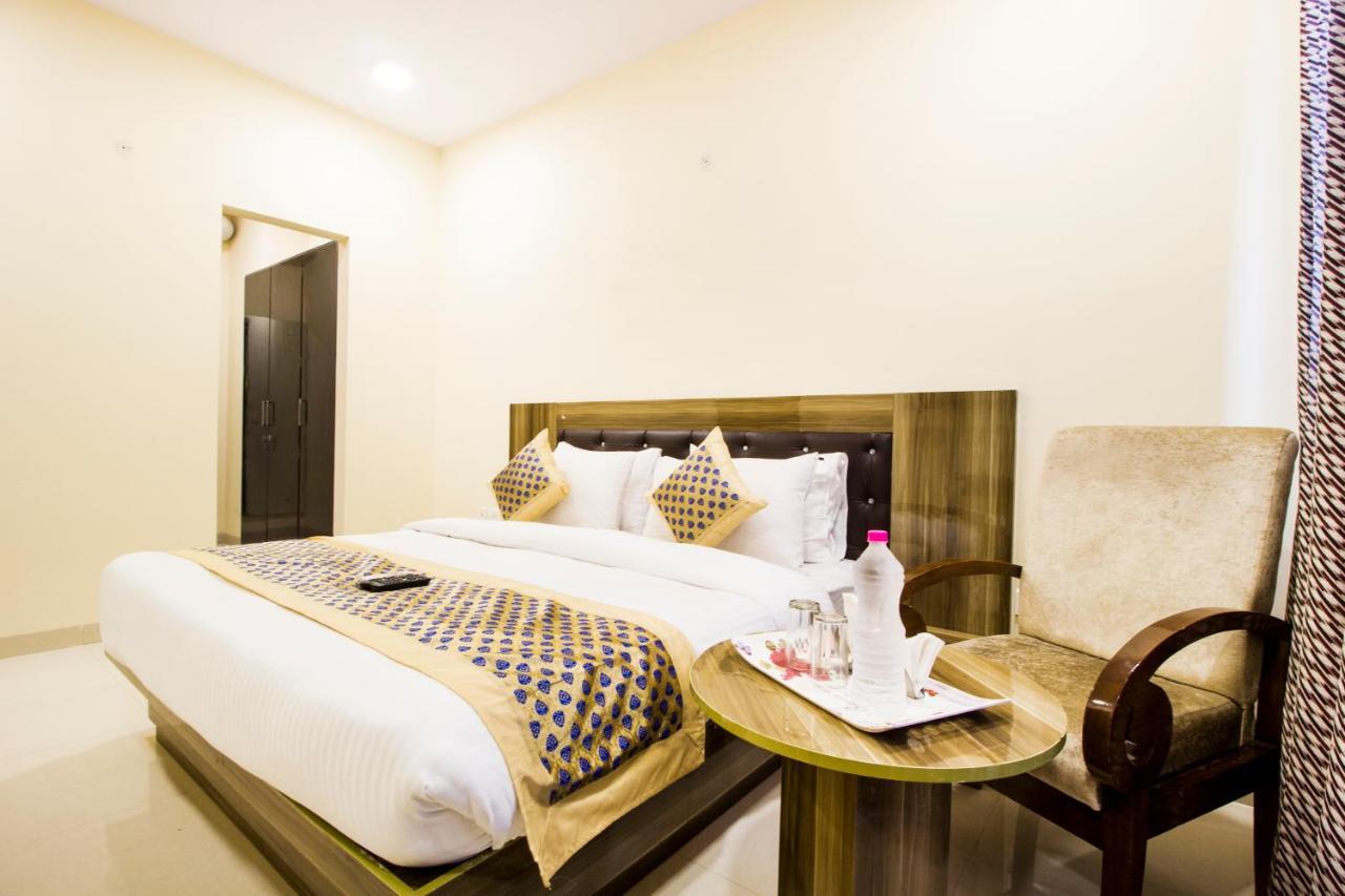Fabhotel Signature Cyber Park Delhi  Buitenkant foto