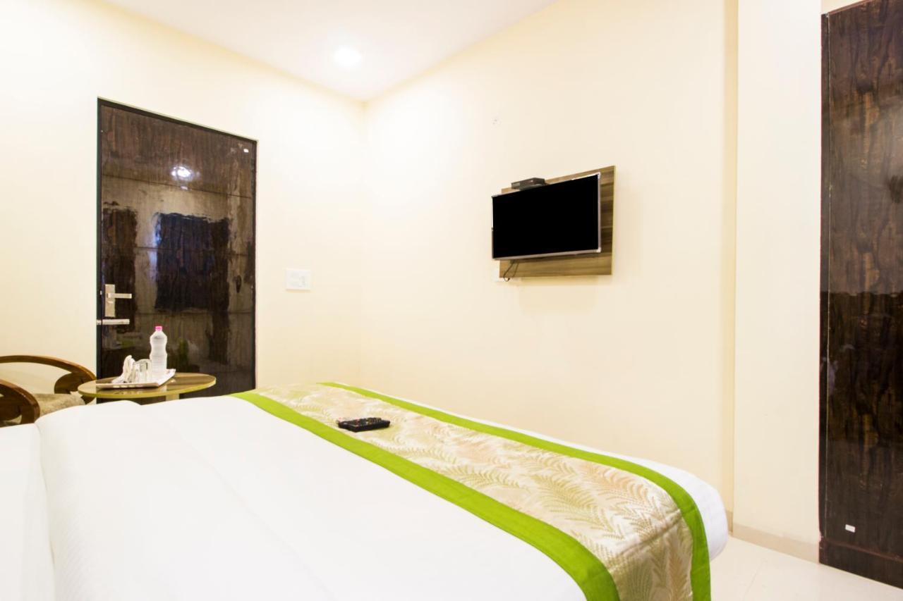 Fabhotel Signature Cyber Park Delhi  Buitenkant foto