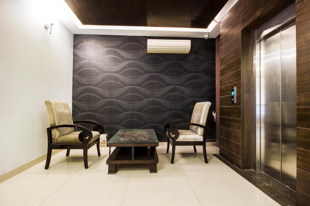 Fabhotel Signature Cyber Park Delhi  Buitenkant foto
