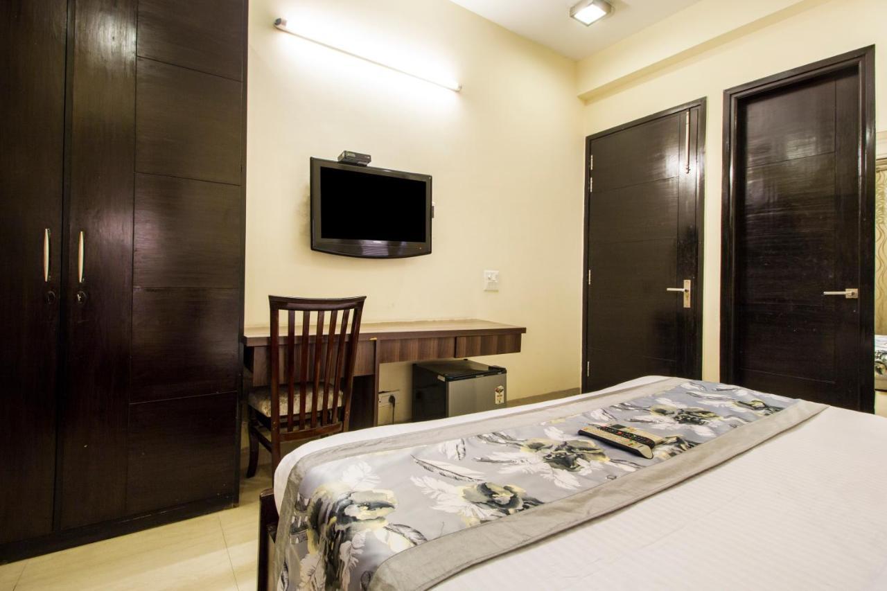 Fabhotel Signature Cyber Park Delhi  Buitenkant foto